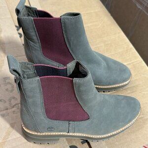 Timberland Womens Courmayeur Valley Chelsea Boot 11 M